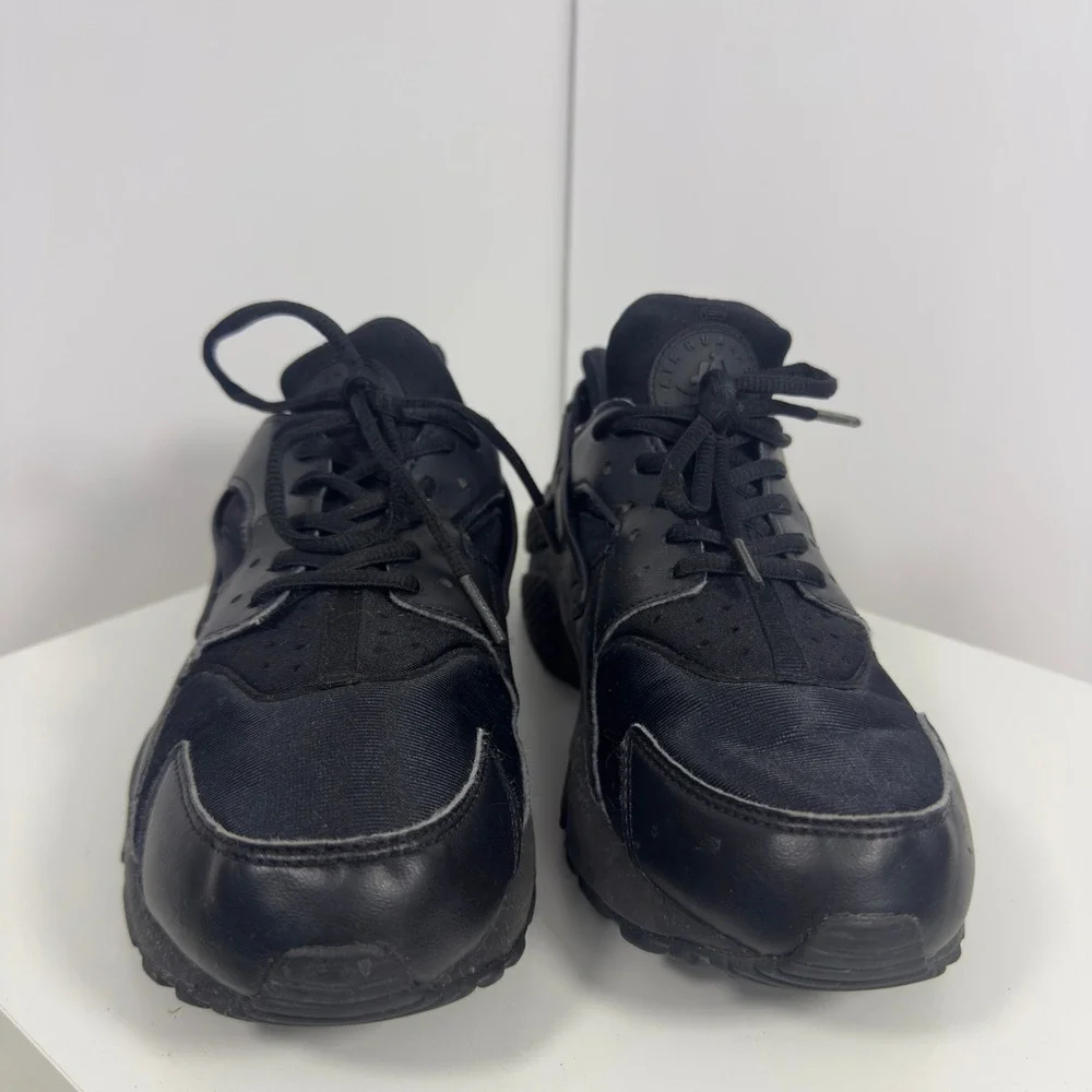 Nike Air Huarache Run Women Size 10 Triple Black Athletic Running Shoes Sneakers